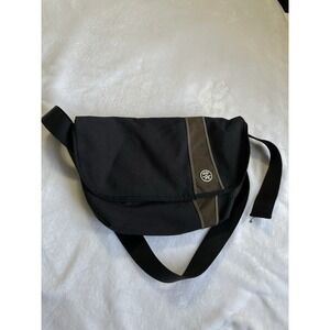 Crumpler Western Lawn Messenger Bag Medium Black